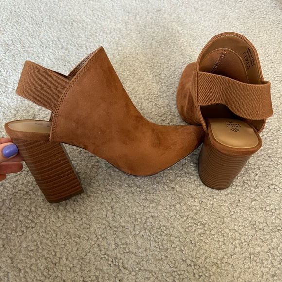 New Call it spring shoes - brown booted heels (size 7) - Picture 7 of 7